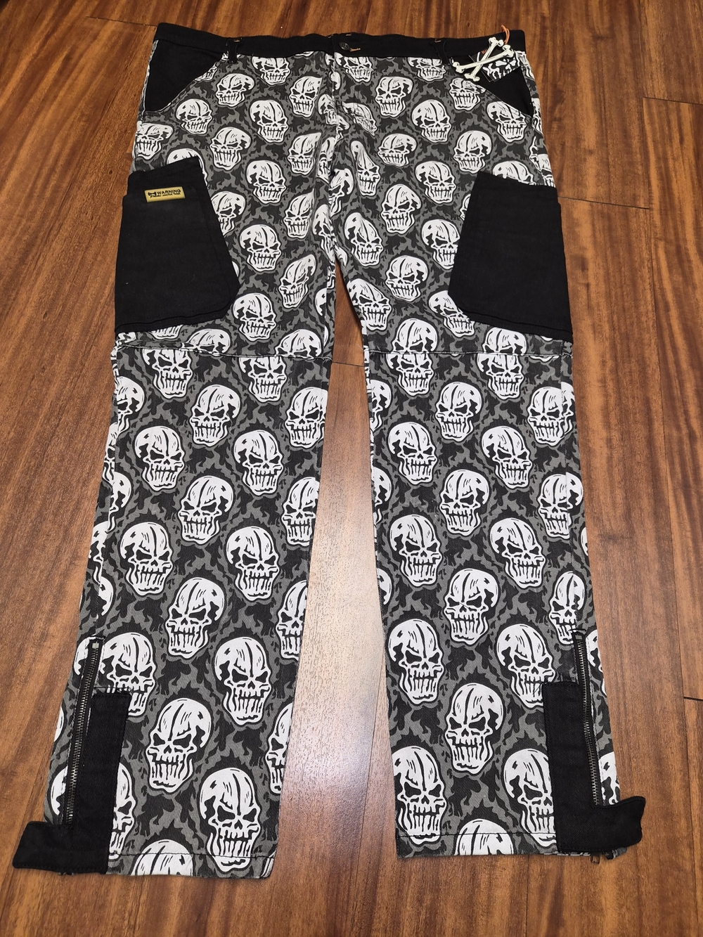 Men's Black & White Skull Print Straight Jeans